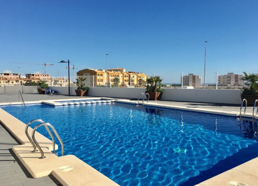 Resale - Apartment - Orihuela Costa - Los Dolses