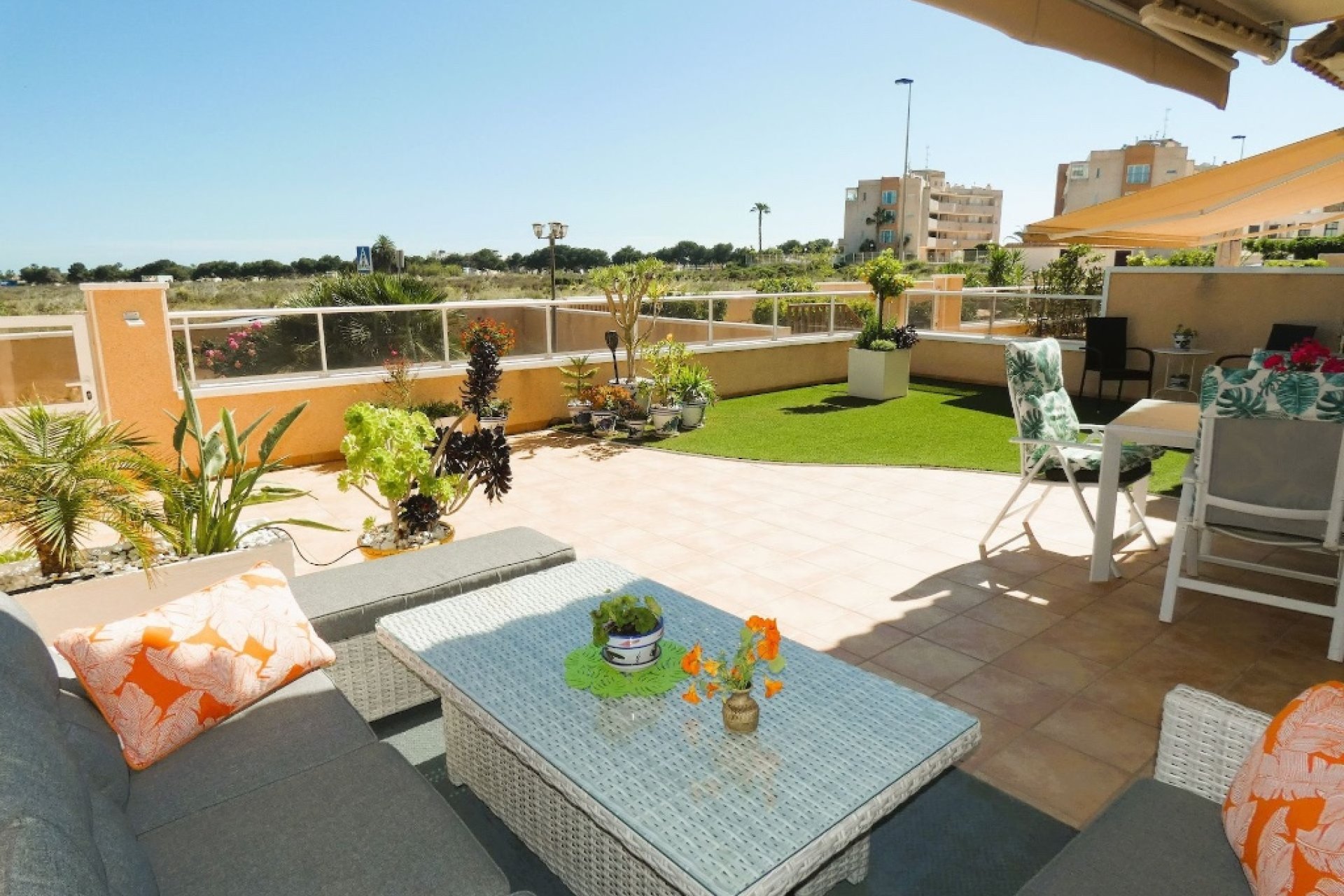 Resale - Apartment - Orihuela Costa - Los Dolses