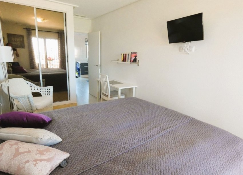 Resale - Apartment - Orihuela Costa - Los Dolses