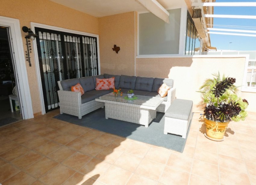 Resale - Apartment - Orihuela Costa - Los Dolses