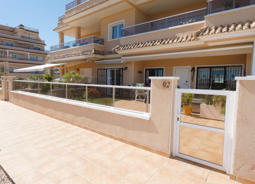 Resale - Apartment - Orihuela Costa - Los Dolses