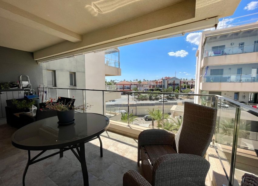 Resale - Apartment - Orihuela Costa - Los Dolses