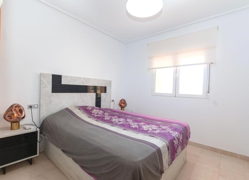 Resale - Apartment - Orihuela Costa - Los Dolses