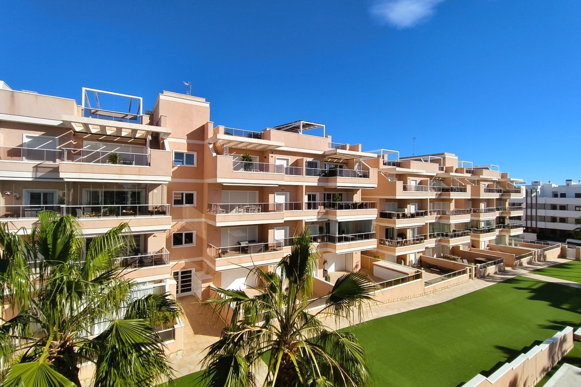 Resale - Apartment - Orihuela Costa - Los Dolses