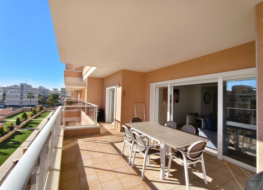 Resale - Apartment - Orihuela Costa - Los Dolses