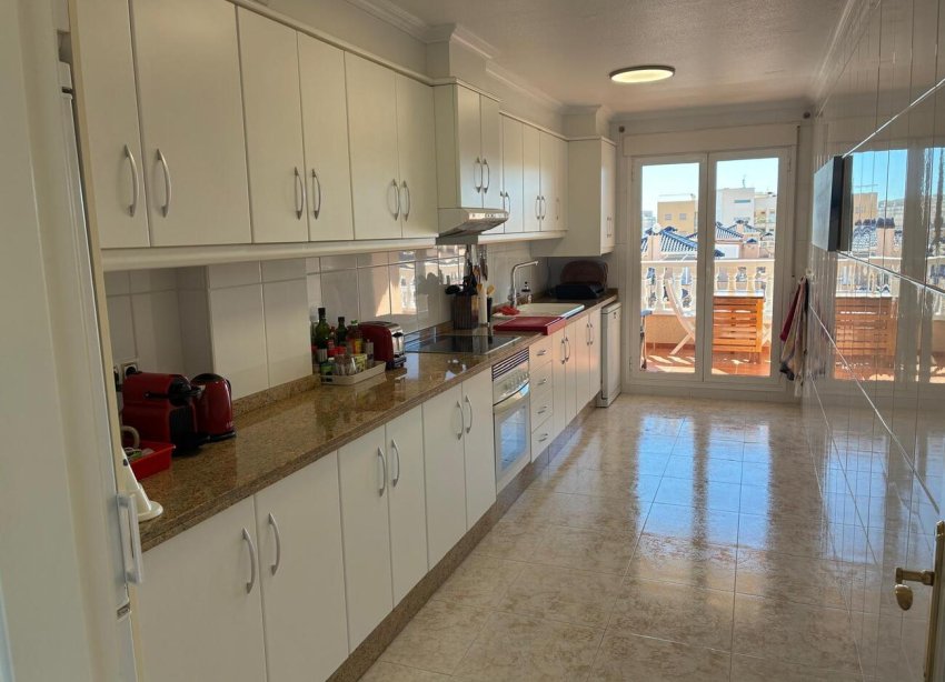 Resale - Apartment - Orihuela Costa - Los Dolses