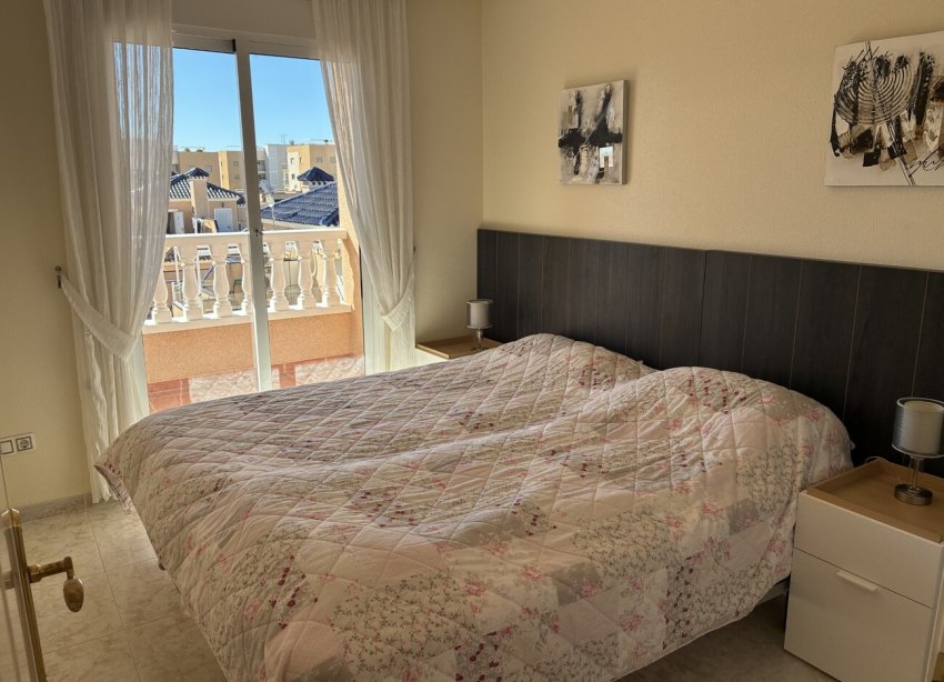 Resale - Apartment - Orihuela Costa - Los Dolses