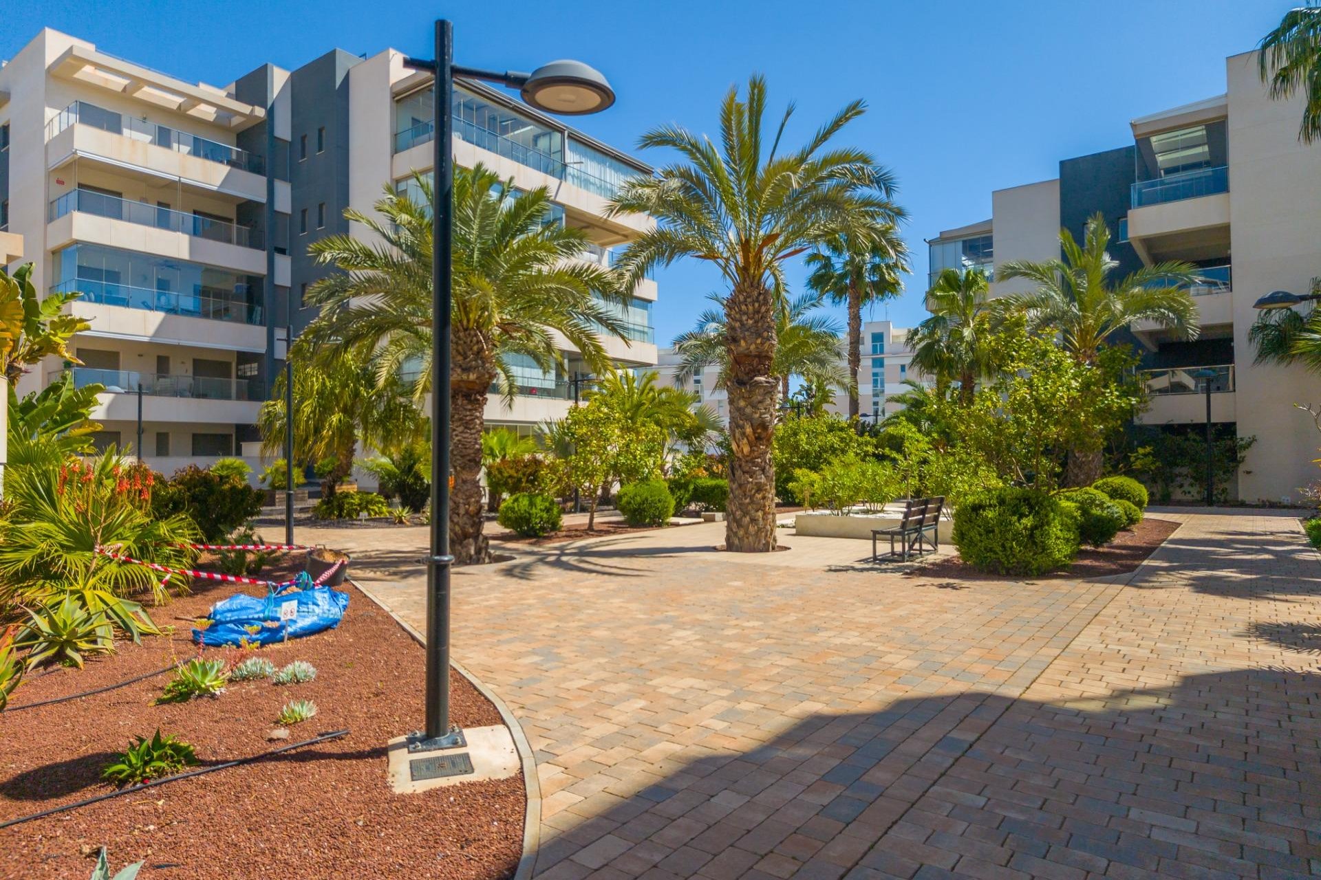 Resale - Apartment - Orihuela Costa - Los Dolses