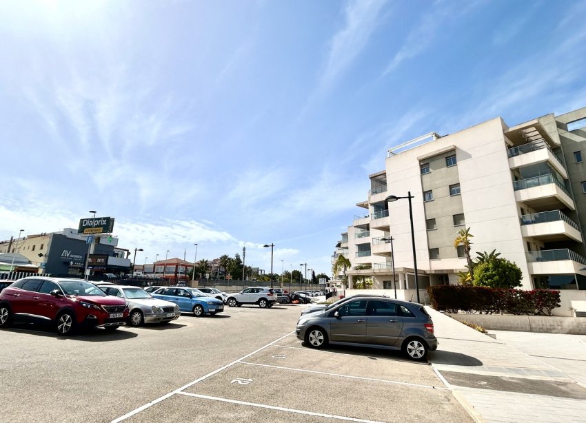 Resale - Apartment - Orihuela Costa - Los Dolses