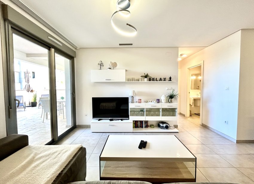 Resale - Apartment - Orihuela Costa - Los Dolses