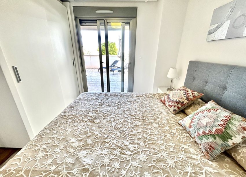 Resale - Apartment - Orihuela Costa - Los Dolses
