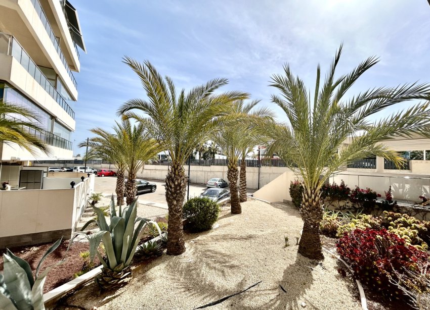 Resale - Apartment - Orihuela Costa - Los Dolses