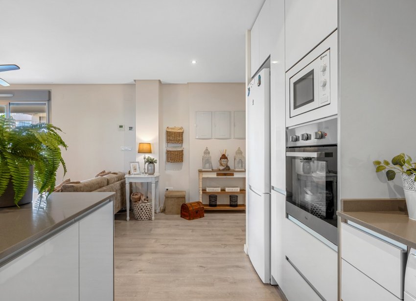 Resale - Apartment - Orihuela Costa - Los Dolses