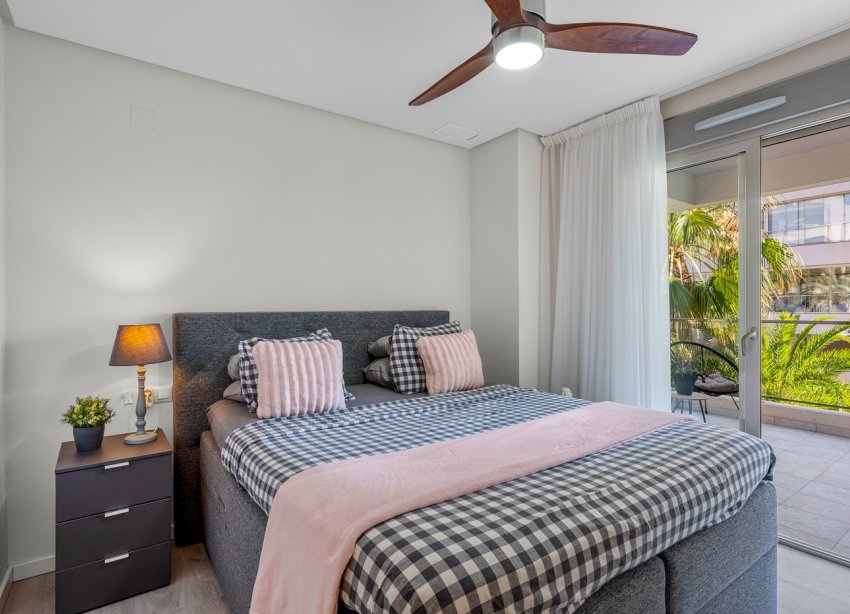 Resale - Apartment - Orihuela Costa - Los Dolses