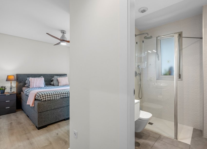 Resale - Apartment - Orihuela Costa - Los Dolses