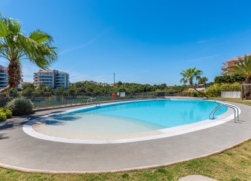 Resale - Apartment - Orihuela Costa - Los Dolses