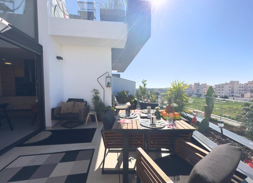 Resale - Apartment - Orihuela Costa - Los Dolses