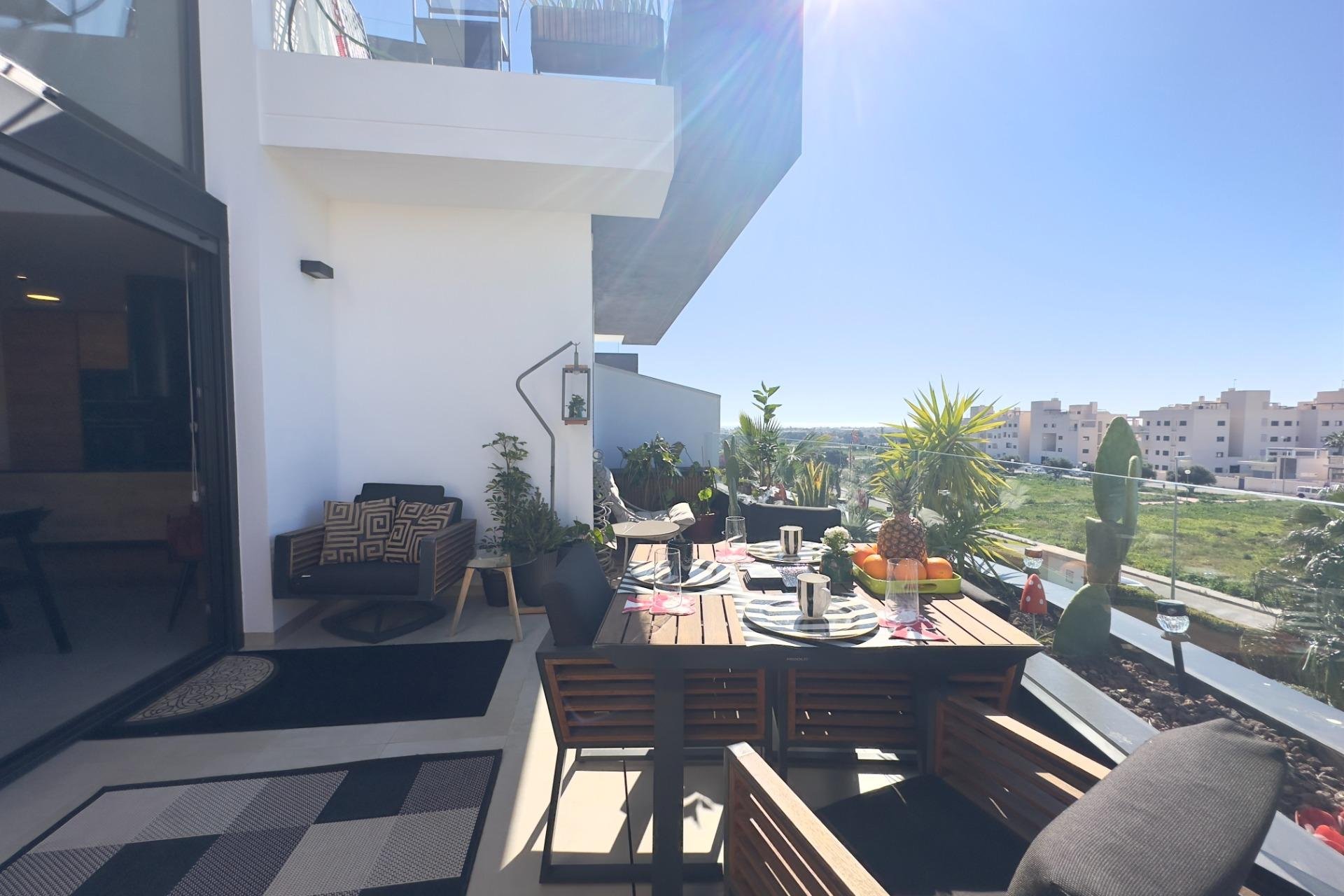 Resale - Apartment - Orihuela Costa - Los Dolses