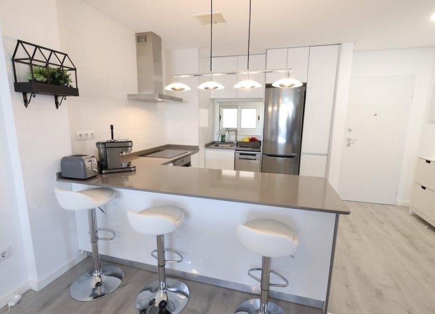 Resale - Apartment - Orihuela Costa - Los Dolses