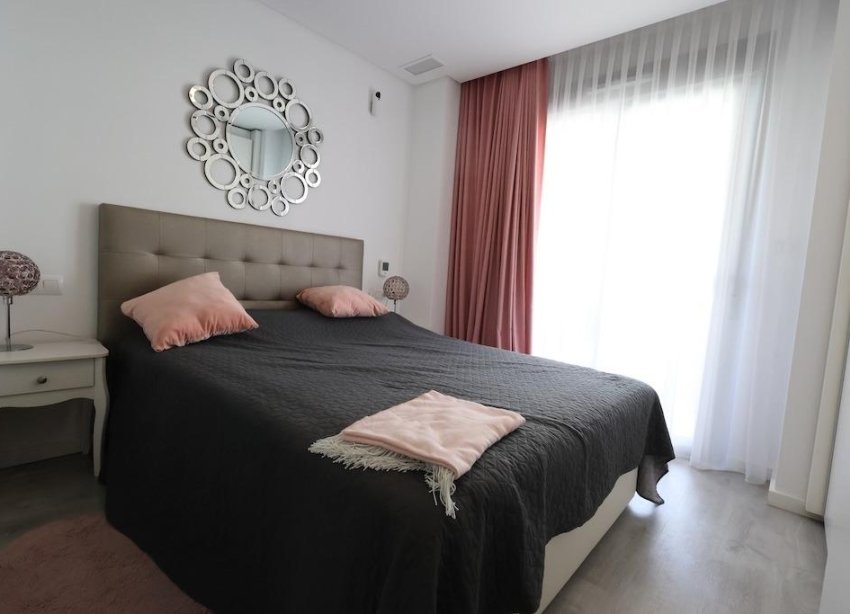 Resale - Apartment - Orihuela Costa - Los Dolses