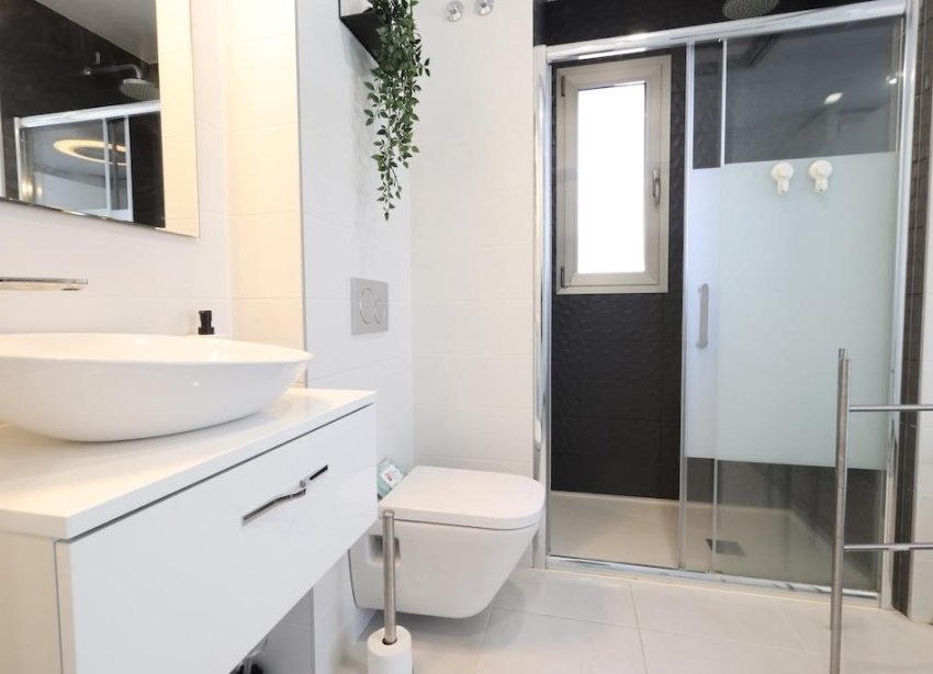 Resale - Apartment - Orihuela Costa - Los Dolses