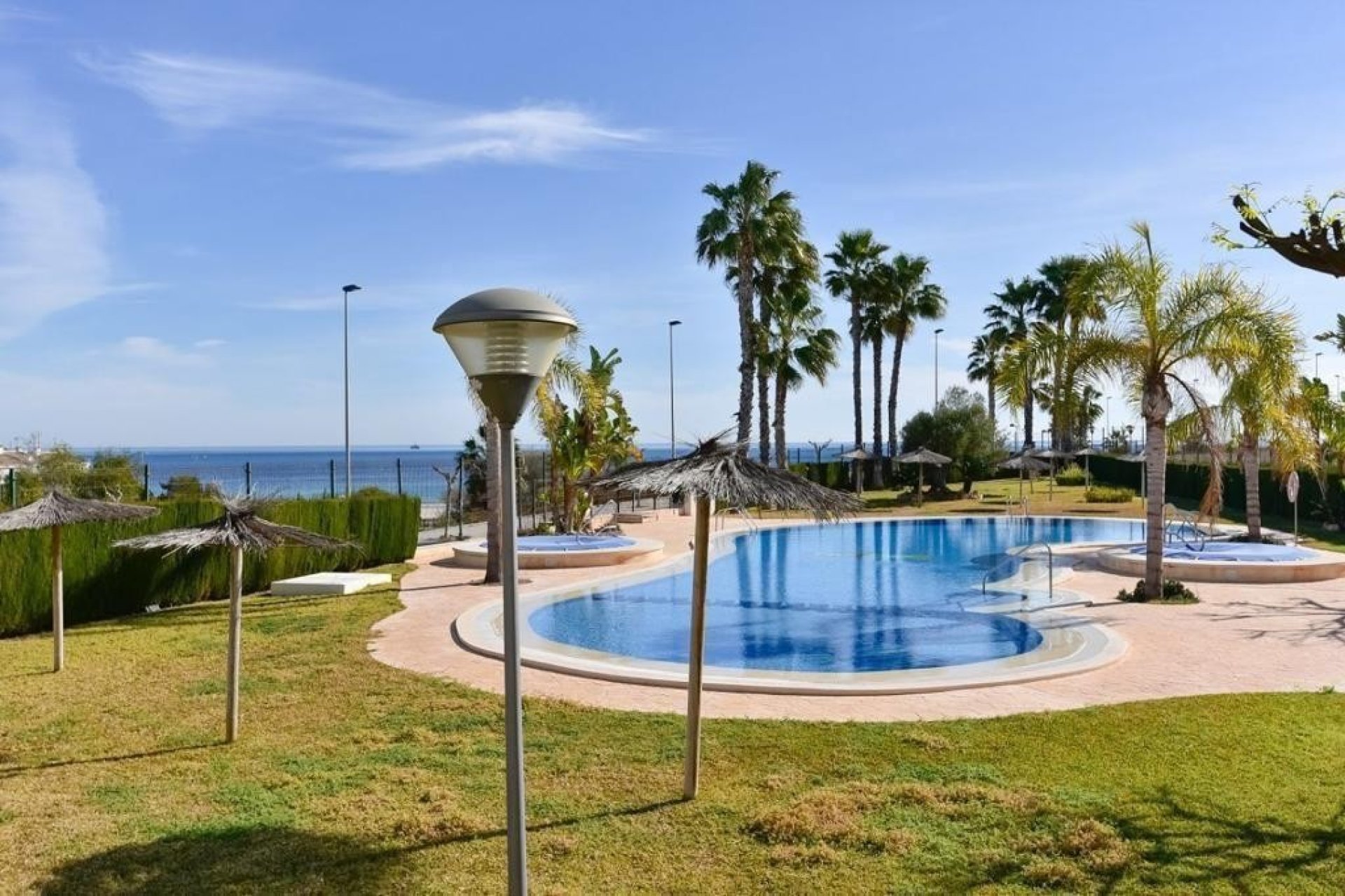Resale - Apartment - Orihuela Costa - Mil Palmeras