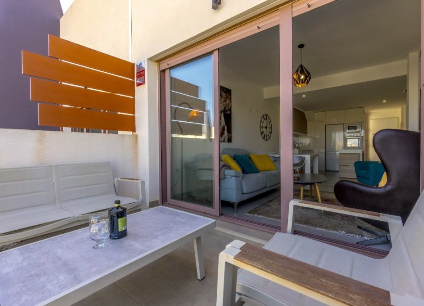 Resale - Apartment - Orihuela Costa - Mil Palmeras