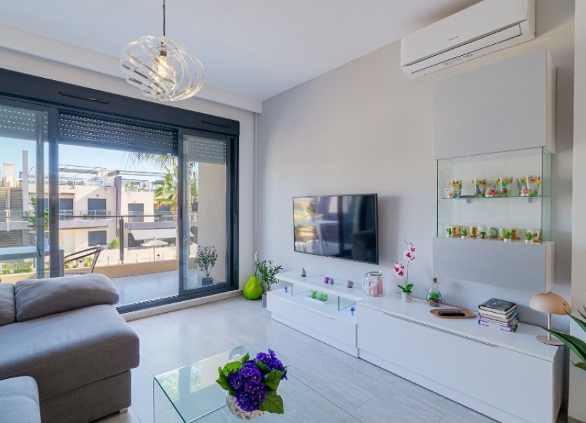 Resale - Apartment - Orihuela Costa - Mil Palmeras