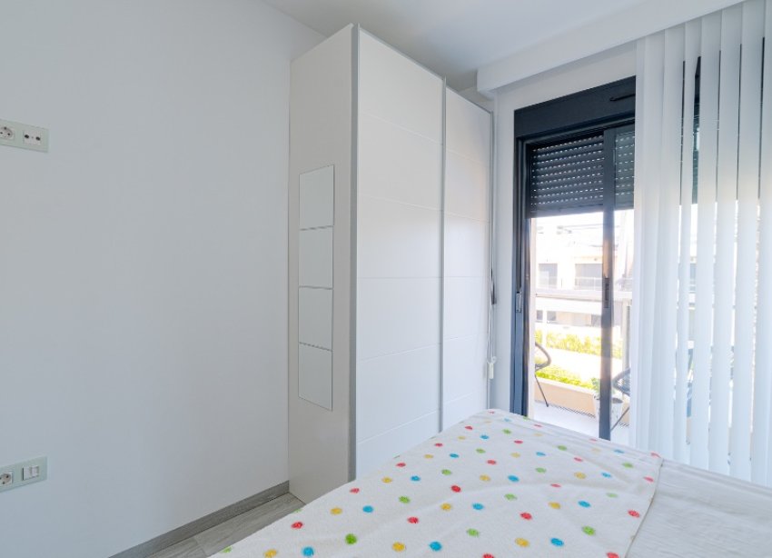 Resale - Apartment - Orihuela Costa - Mil Palmeras