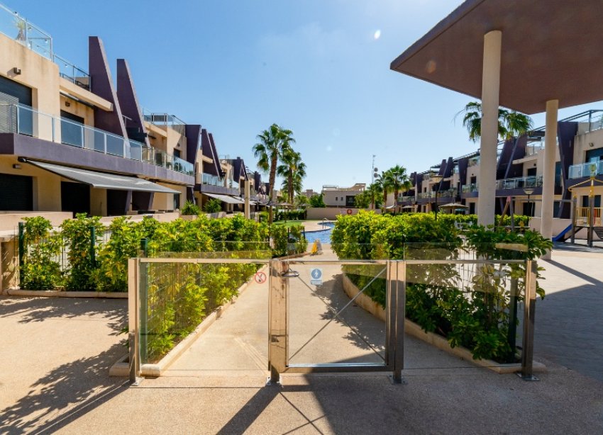 Resale - Apartment - Orihuela Costa - Mil Palmeras