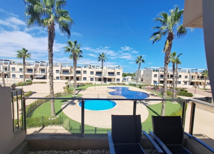 Resale - Apartment - Orihuela Costa - Mil Palmeras