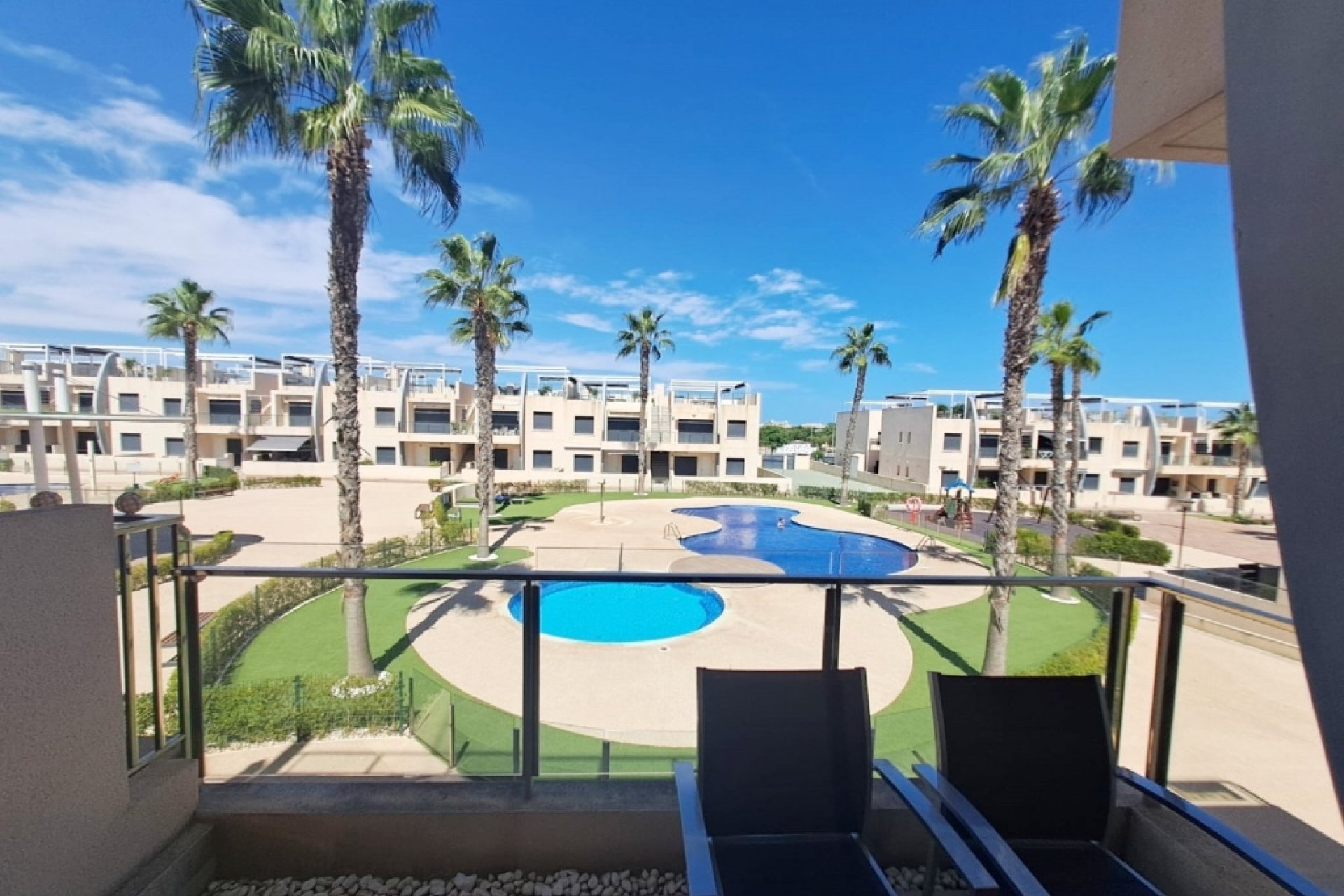 Resale - Apartment - Orihuela Costa - Mil Palmeras