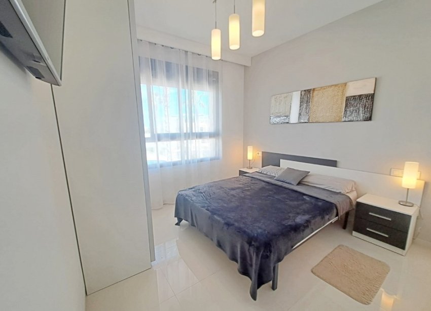 Resale - Apartment - Orihuela Costa - Mil Palmeras