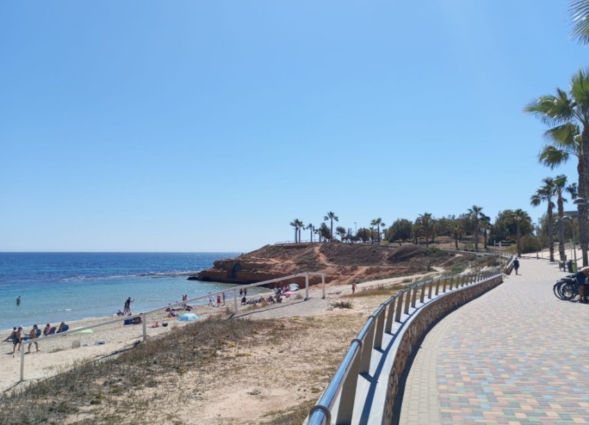 Resale - Apartment - Orihuela Costa - Mil Palmeras