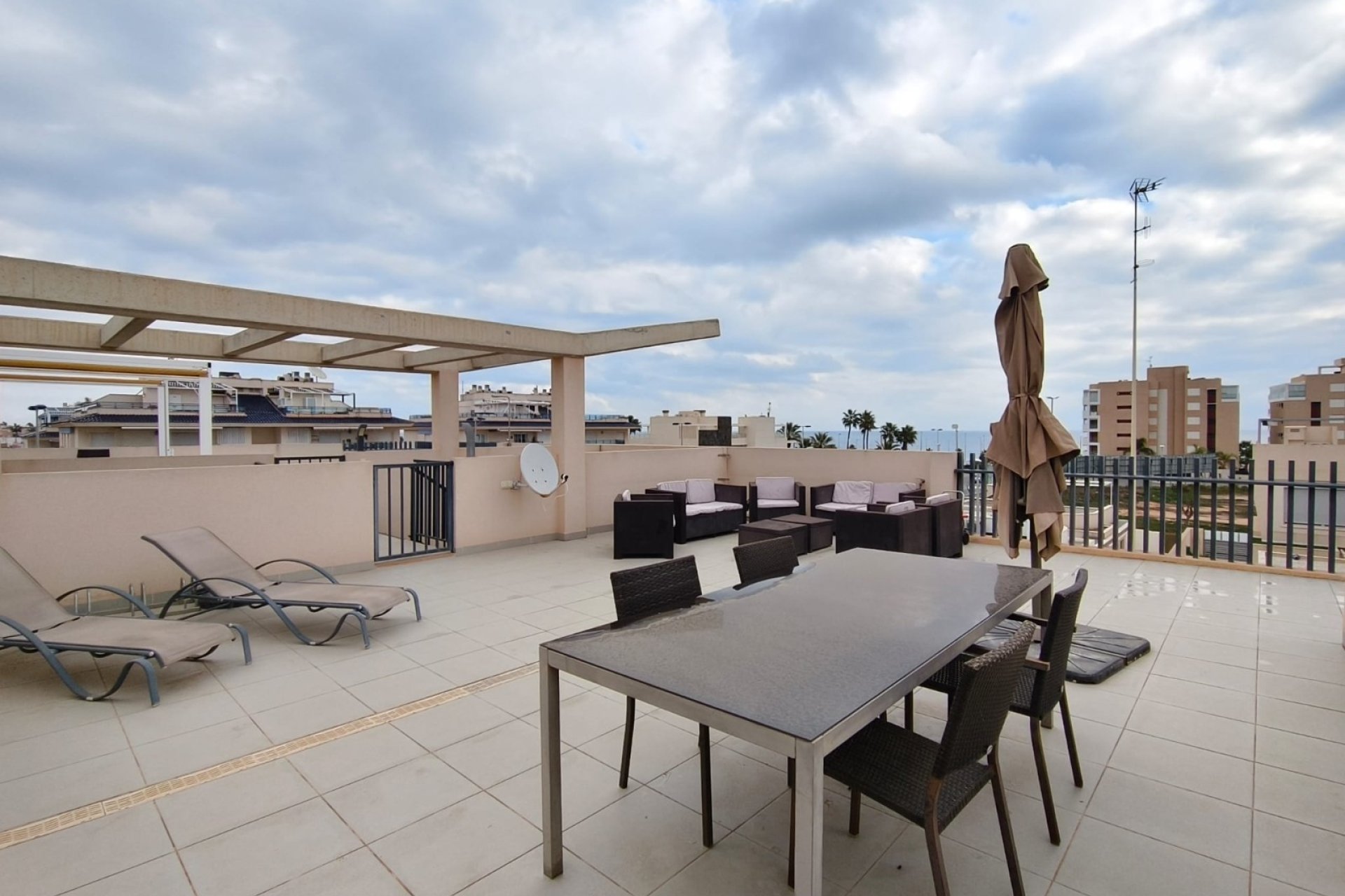 Resale - Apartment - Orihuela Costa - Mil Palmeras
