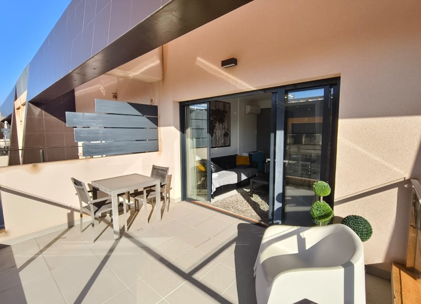 Resale - Apartment - Orihuela Costa - Mil Palmeras