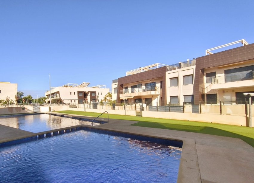 Resale - Apartment - Orihuela Costa - Mil Palmeras