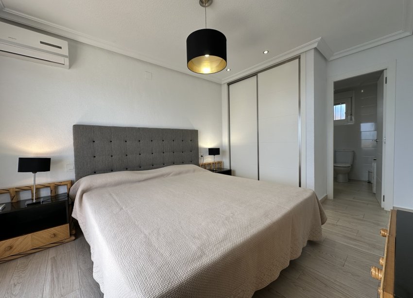 Resale - Apartment - Orihuela Costa - Mil Palmeras