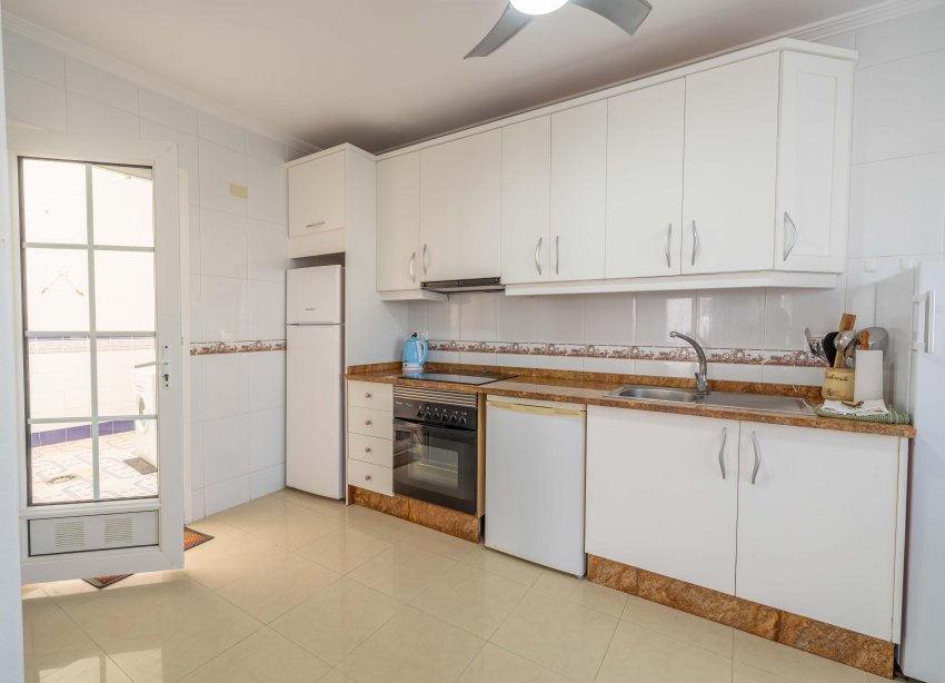 Resale - Apartment - Orihuela Costa - PAU 8