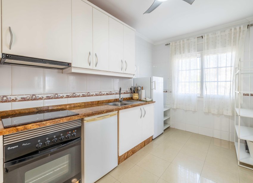 Resale - Apartment - Orihuela Costa - PAU 8