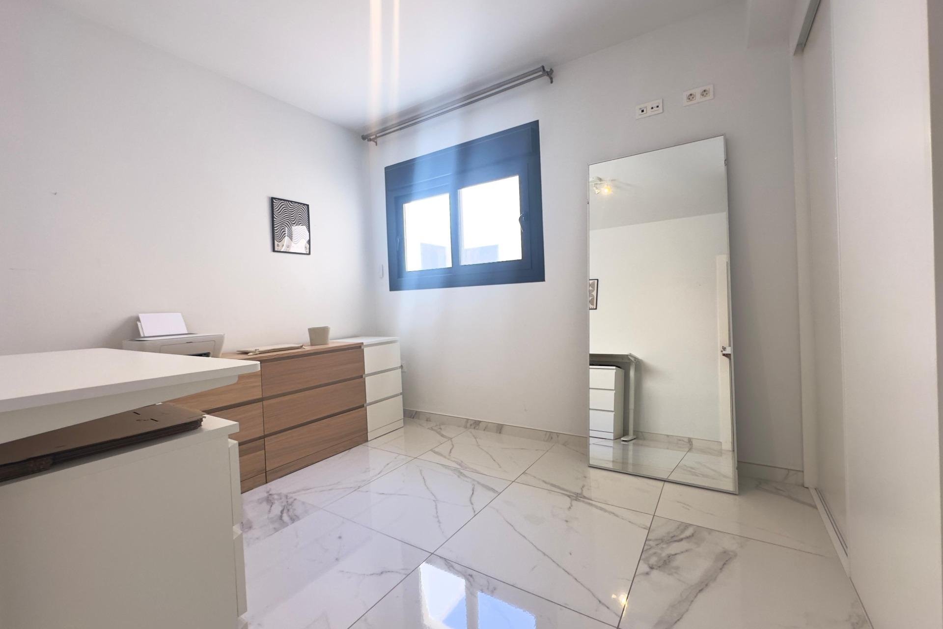 Resale - Apartment - Orihuela Costa - PAU 8