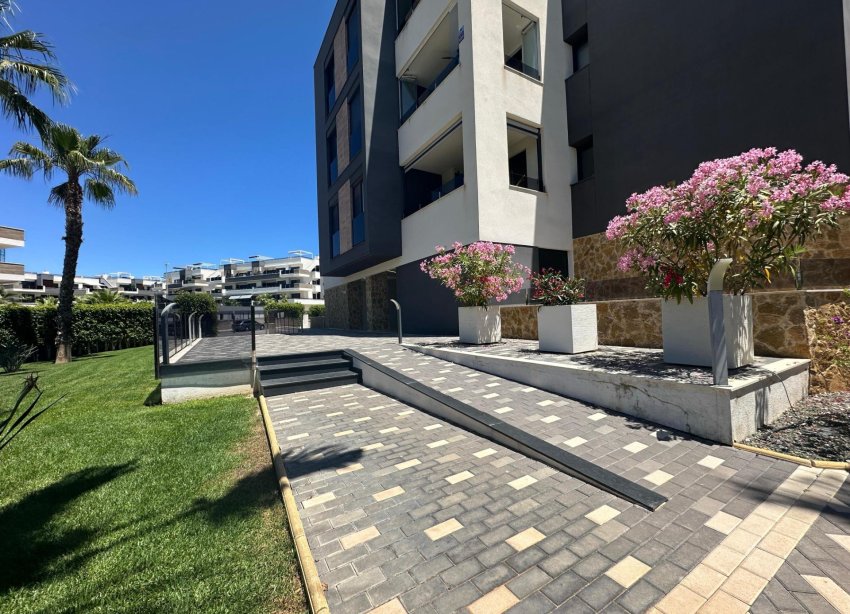 Resale - Apartment - Orihuela Costa - PAU 8