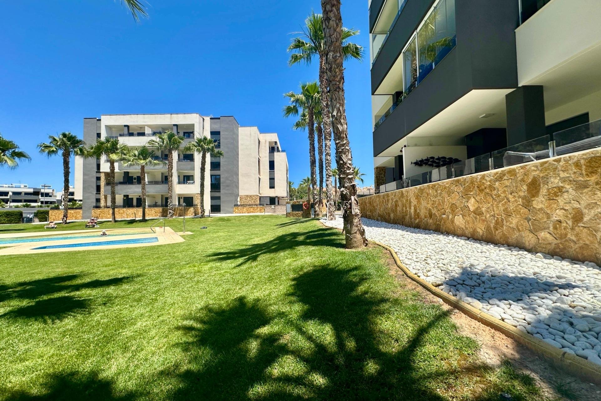 Resale - Apartment - Orihuela Costa - PAU 8
