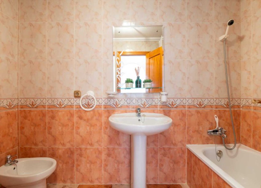 Resale - Apartment - Orihuela Costa - Pinada Golf 1