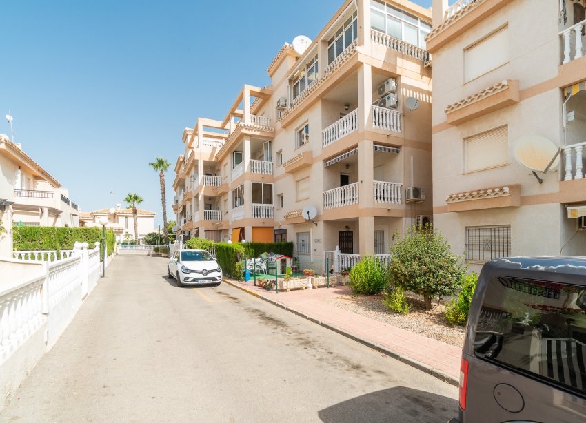 Resale - Apartment - Orihuela Costa - Playa Flamenca