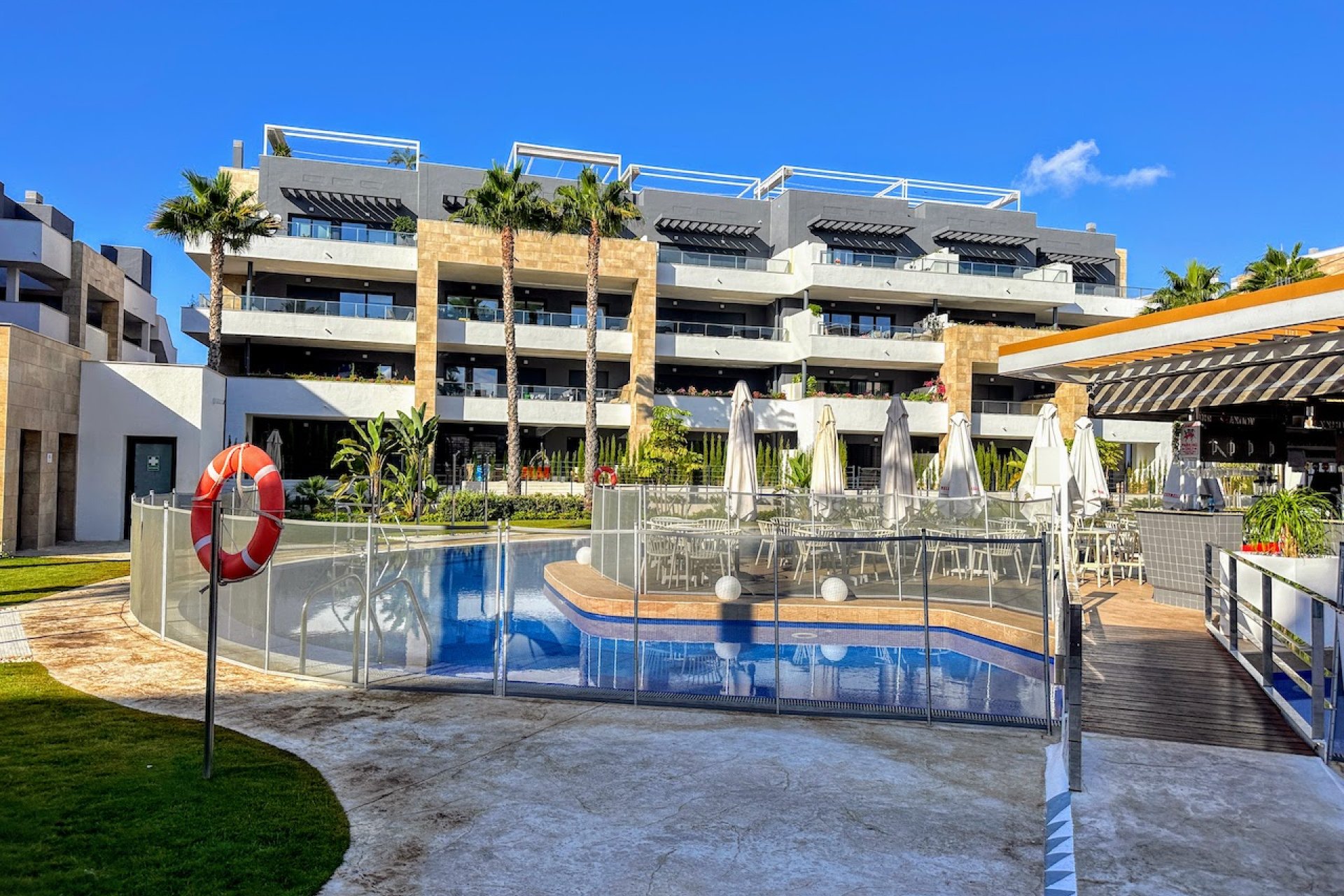 Resale - Apartment - Orihuela Costa - Playa Flamenca