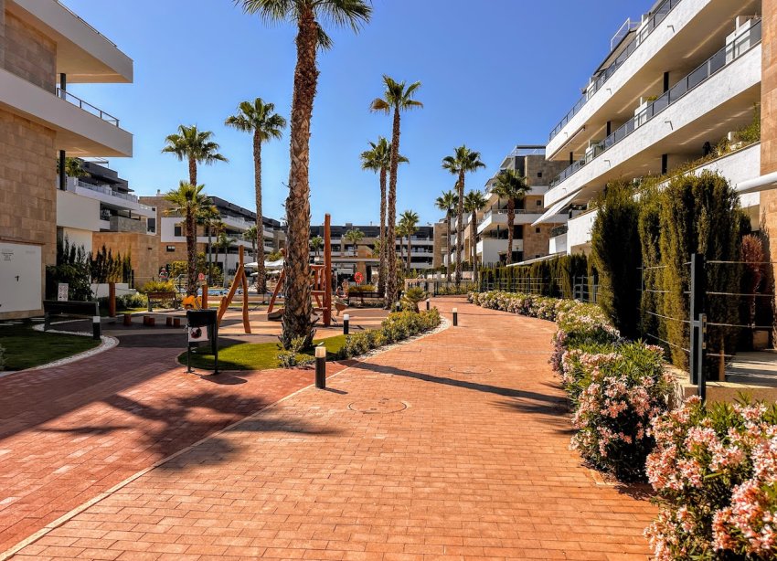 Resale - Apartment - Orihuela Costa - Playa Flamenca