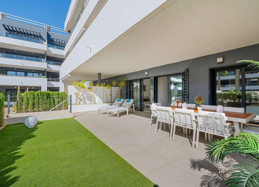 Resale - Apartment - Orihuela Costa - Playa Flamenca