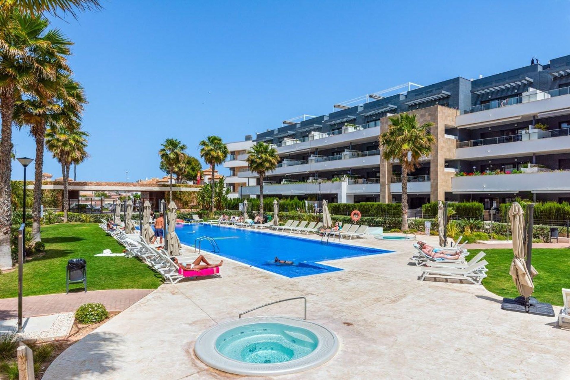 Resale - Apartment - Orihuela Costa - Playa Flamenca