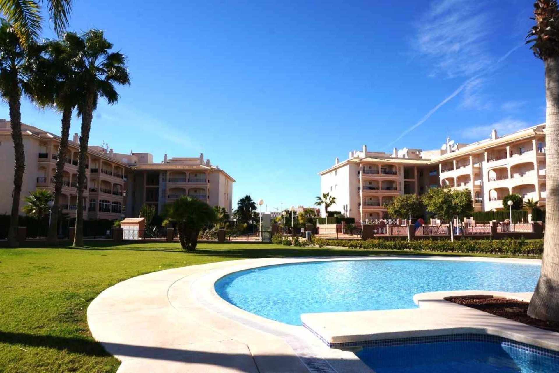 Resale - Apartment - Orihuela Costa - Playa Flamenca